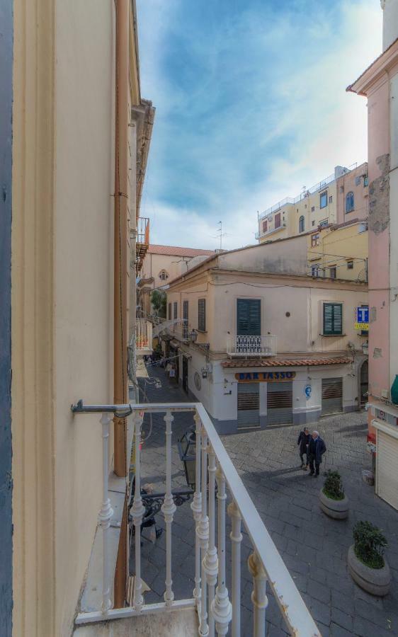 Suites Sorrento Elegance Esterno foto
