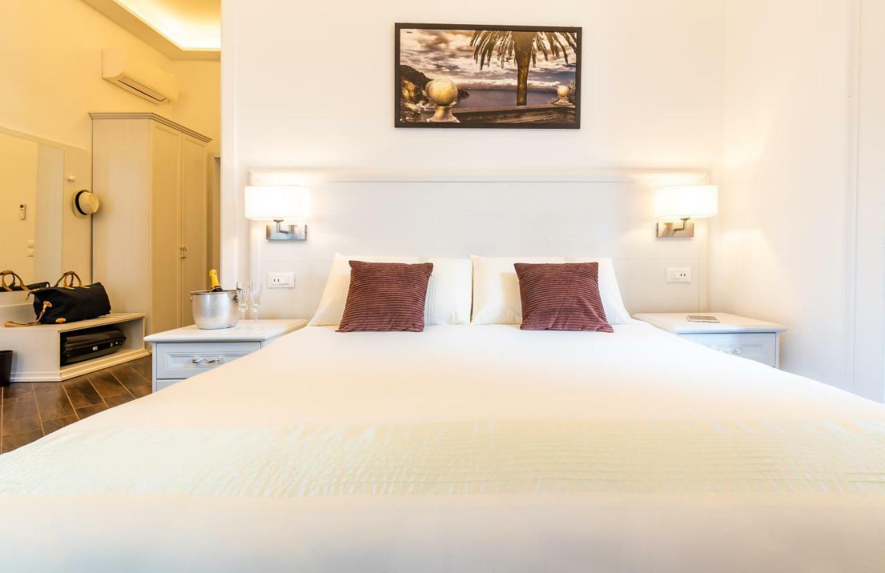 Suites Sorrento Elegance Esterno foto